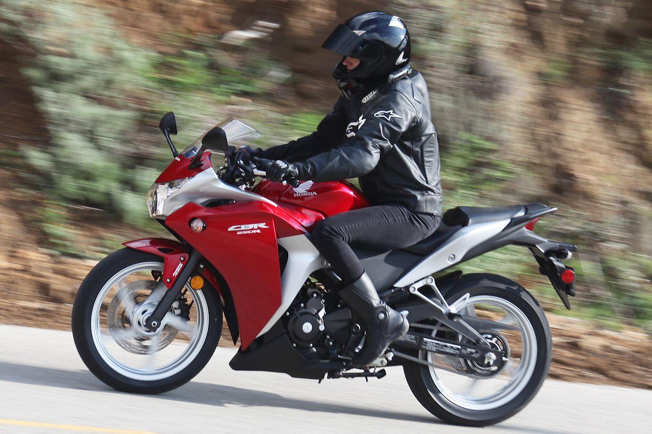 motorcycle-462793_1920