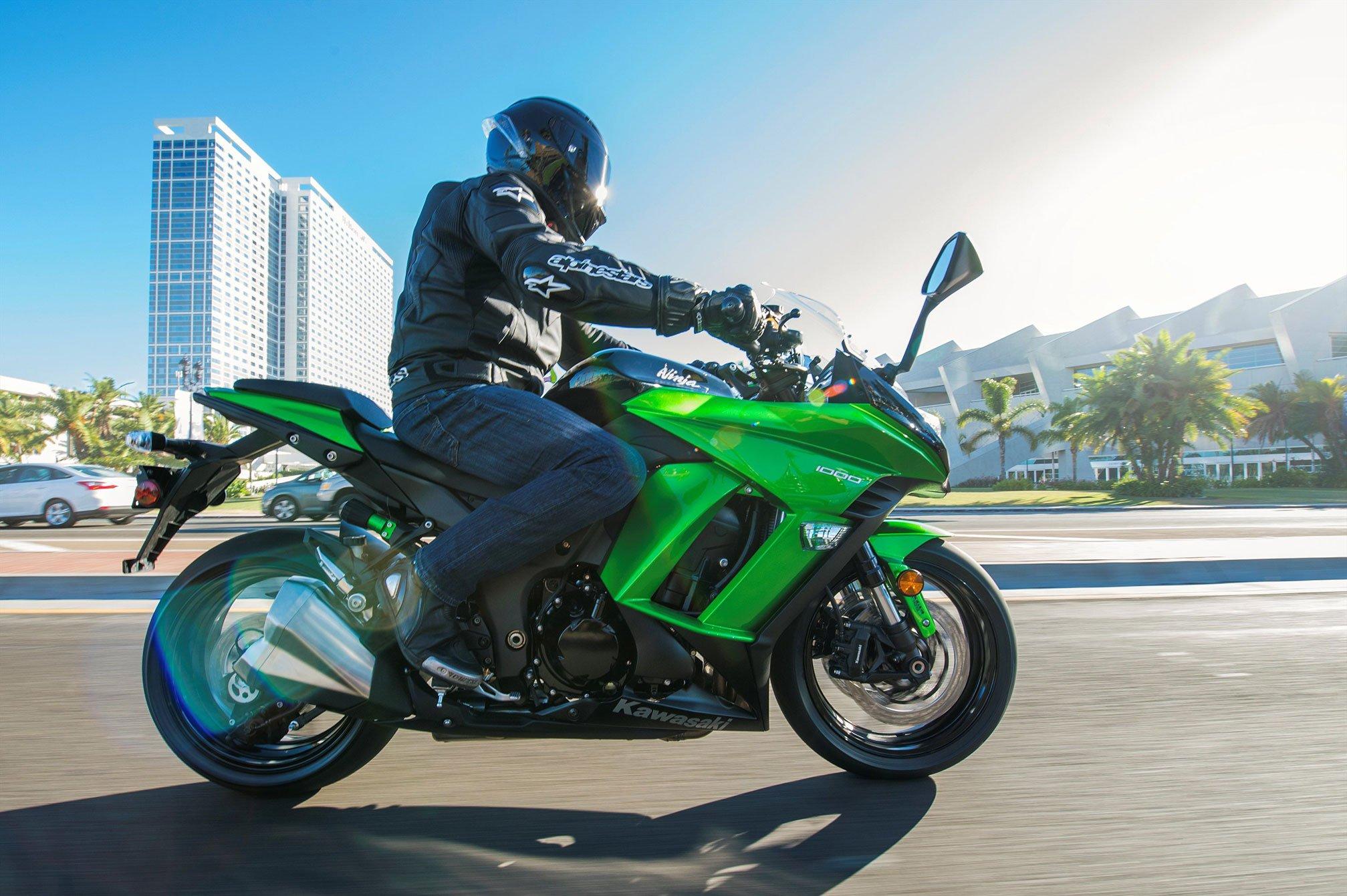 motorcycle-462793_1920