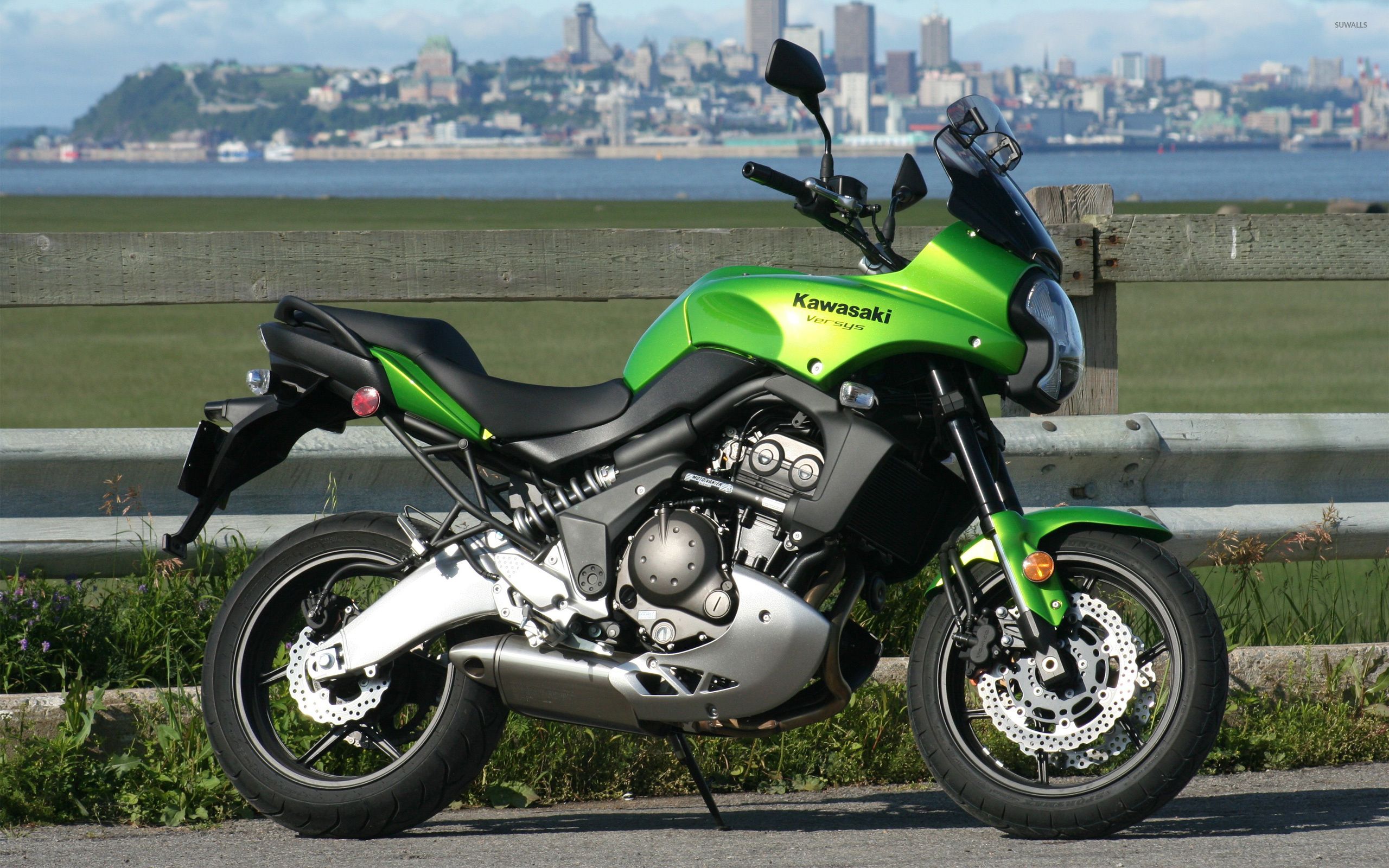 motorcycle-462793_1920
