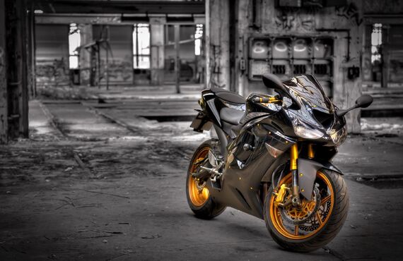 ZX-6R用フレームスライダーで転倒のダメージを軽減 | バイク部品の通販なら様々な商品を取り扱う厚木オート部品販売社