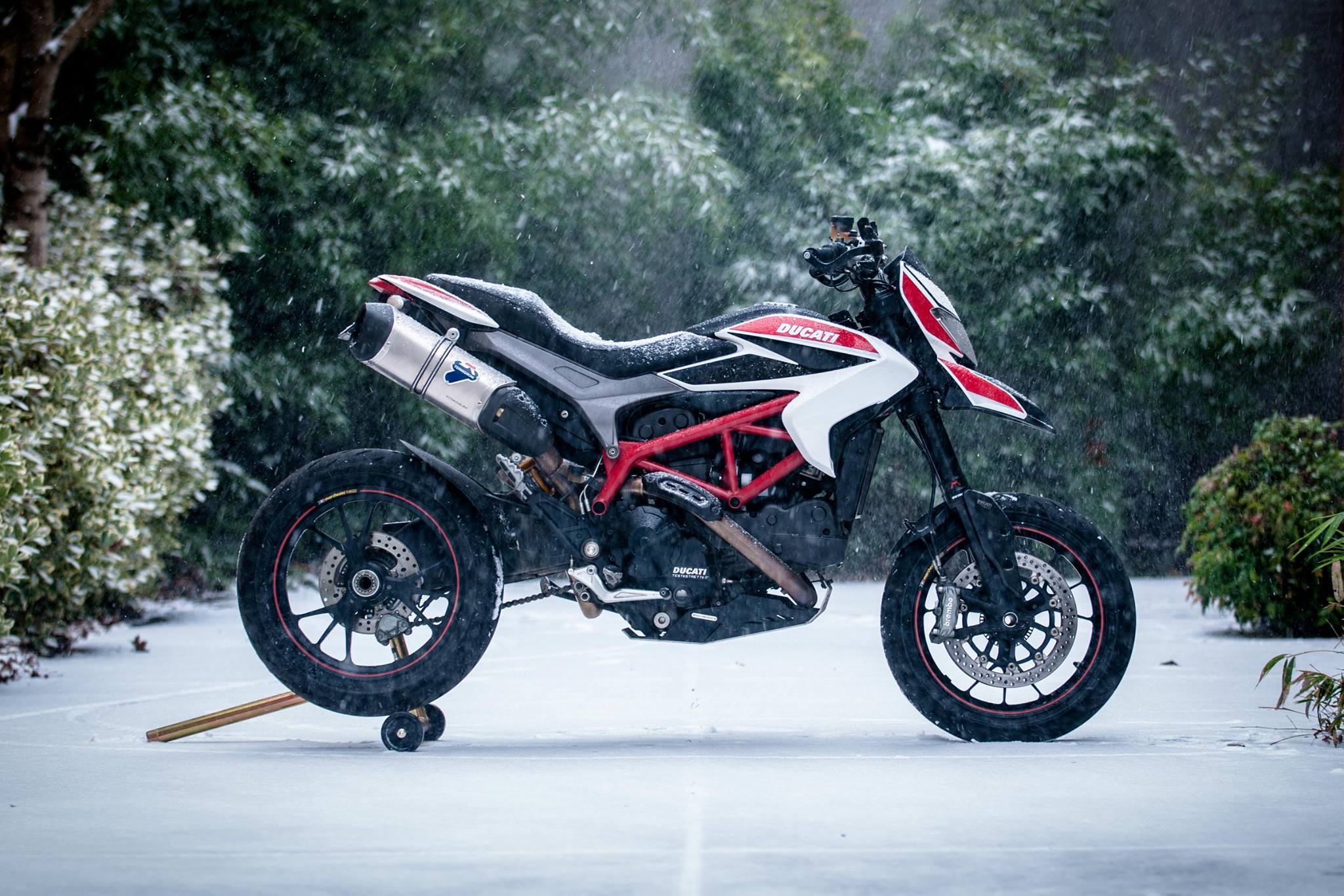 motorcycle-462793_1920